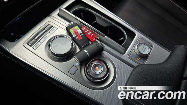 Genesis GV80 2023 — photo 9