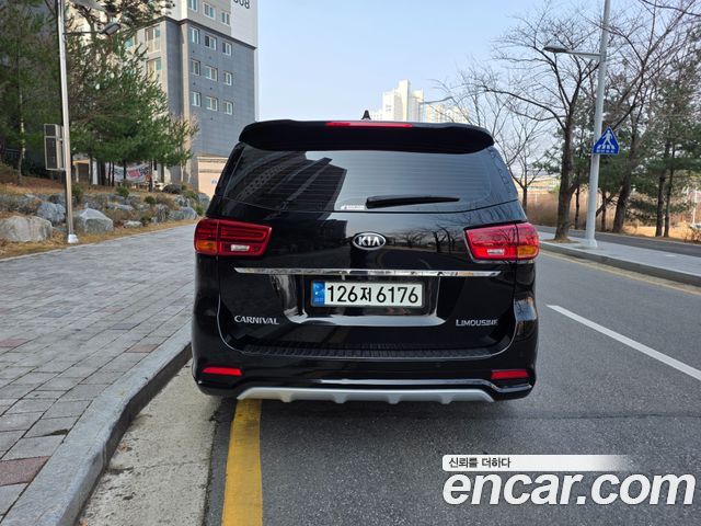 Kia Canival 2019 — photo 5