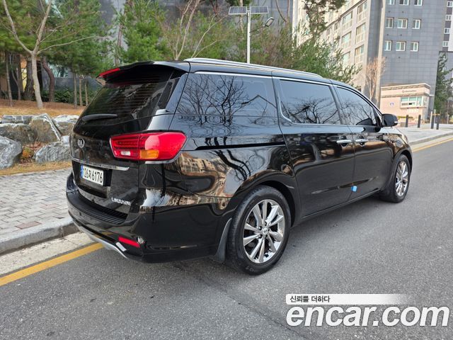 Kia Canival 2019 — photo 7