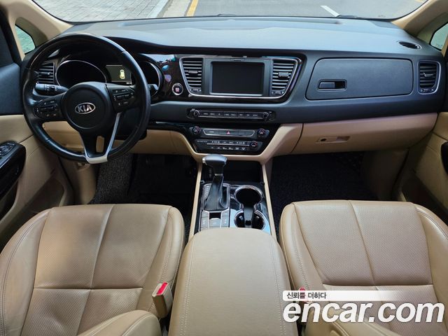 Kia Canival 2019 — photo 9