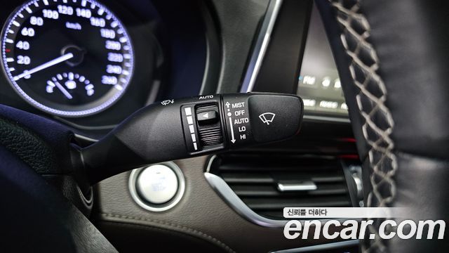 Hyundai Grandeur 2018 — photo 15
