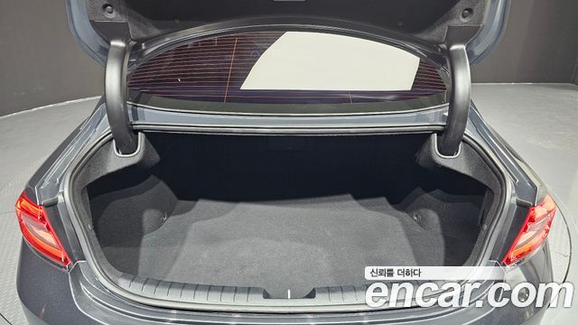Hyundai Grandeur 2018 — photo 20