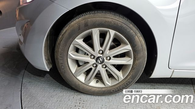 Hyundai AVANTE 2014 — photo 5