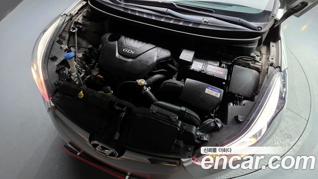 Hyundai AVANTE 2014 — photo 6