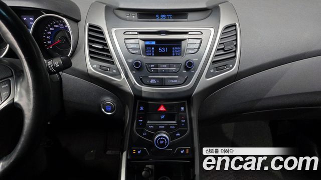 Hyundai AVANTE 2014 — photo 14
