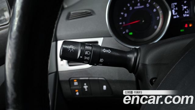 Hyundai AVANTE 2014 — photo 18