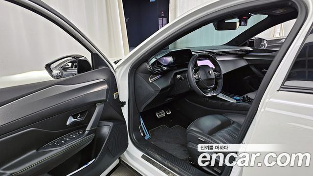 Peugeot 408 2023 — photo 10