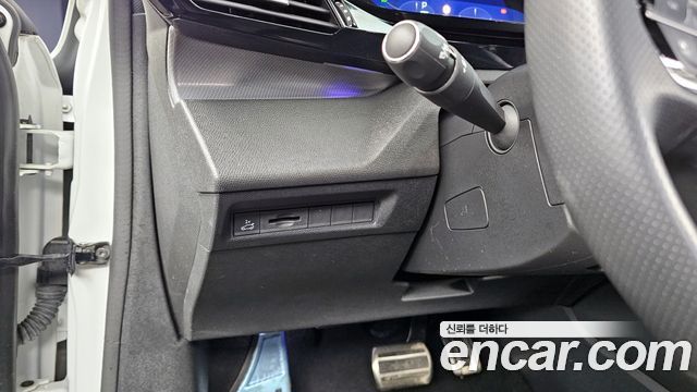 Peugeot 408 2023 — photo 16