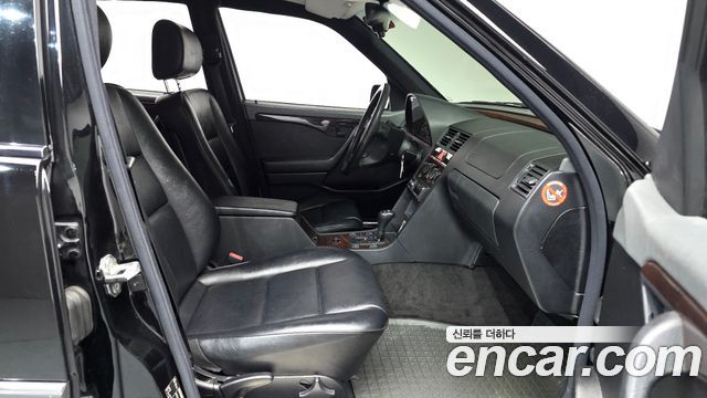 Mercedes-Benz C-Class 1997 — photo 10
