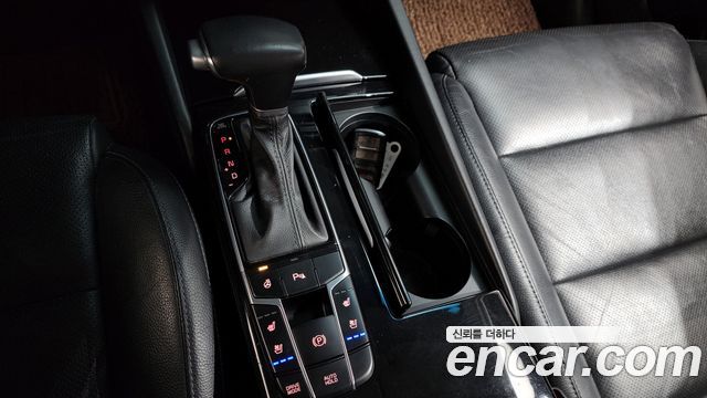 Kia K7 2017 — photo 9