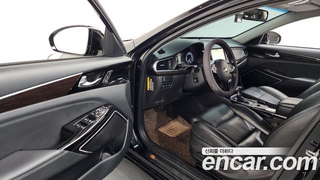 Kia K7 2017 — photo 10