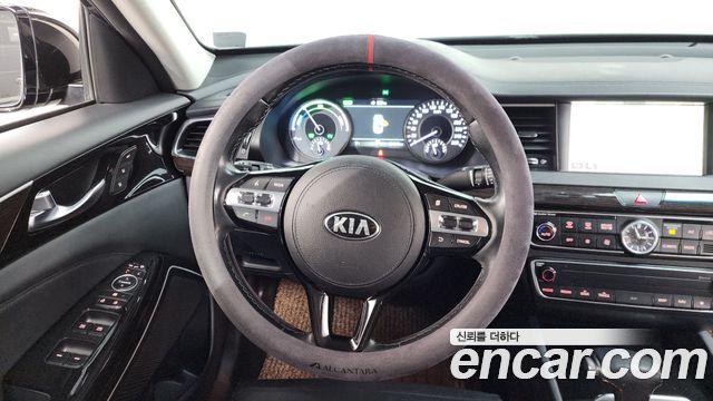 Kia K7 2017 — photo 13