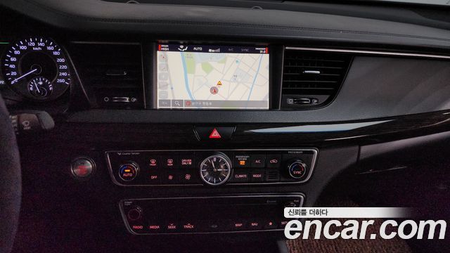 Kia K7 2017 — photo 14
