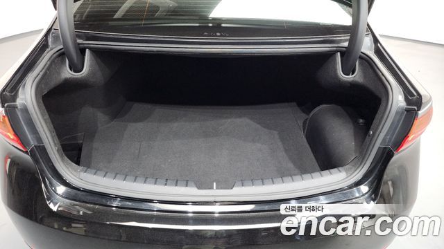 Kia K7 2017 — photo 20