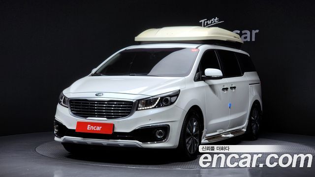 Kia Canival 2015 — photo 1