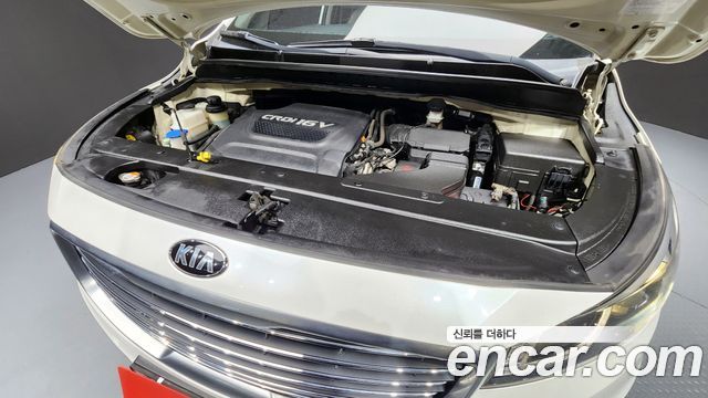 Kia Canival 2015 — photo 6