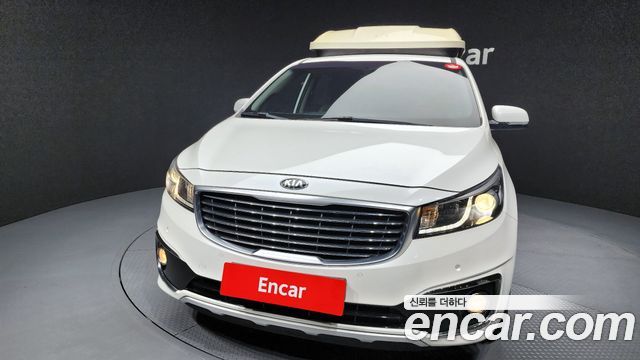 Kia Canival 2015 — photo 19