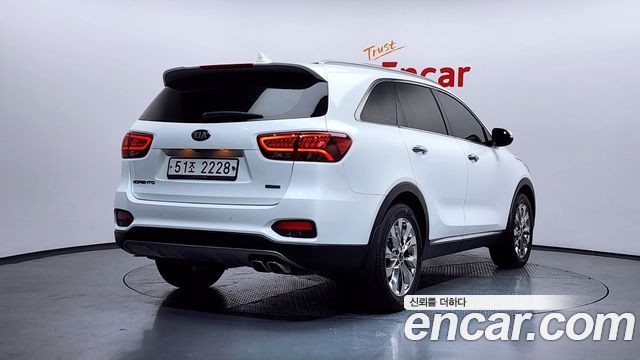 Kia Sorento 2018 — photo 2