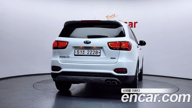 Kia Sorento 2018 — photo 4