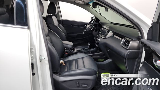 Kia Sorento 2018 — photo 11