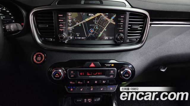 Kia Sorento 2018 — photo 15