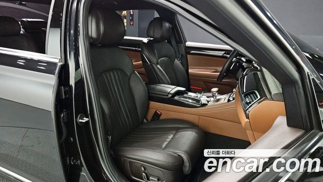 Genesis G90 2019 — photo 10