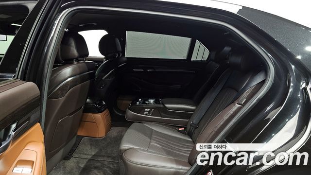 Genesis G90 2019 — photo 12