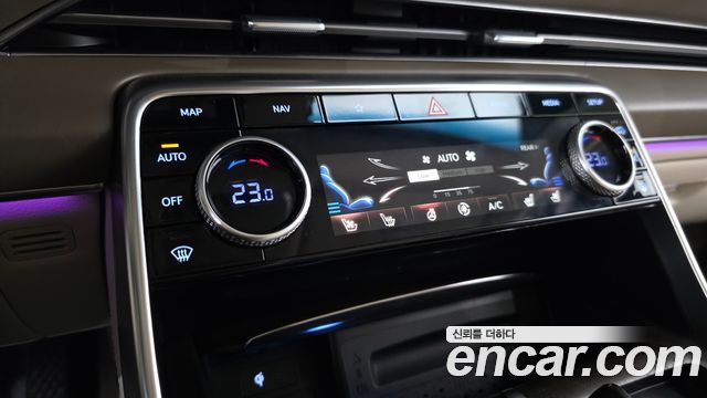 Genesis GV80 2022 — photo 16