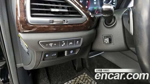 Genesis EQ900 2016 — photo 16