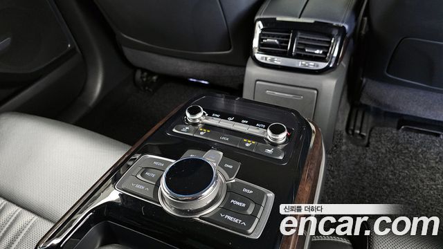 Genesis EQ900 2016 — photo 19