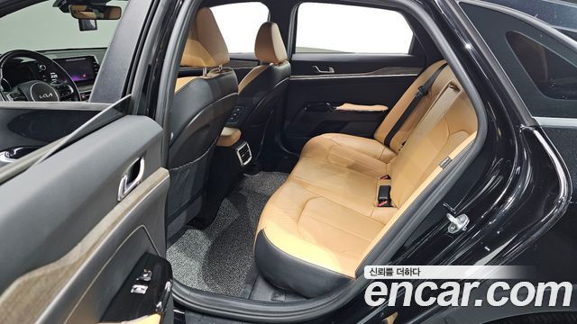Kia K5 2022 — photo 18