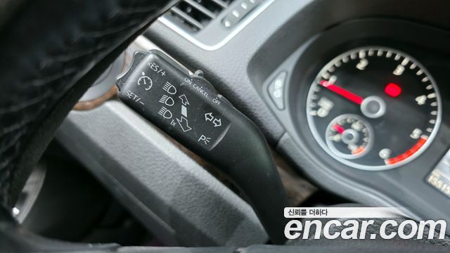 Volkswagen Passat 2015 — photo 17