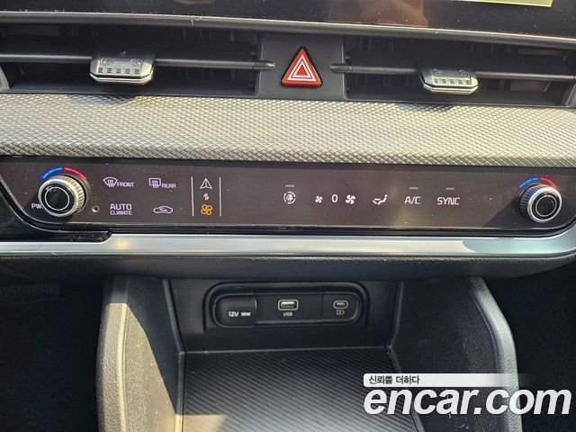 Kia Sportage 2023 — photo 11