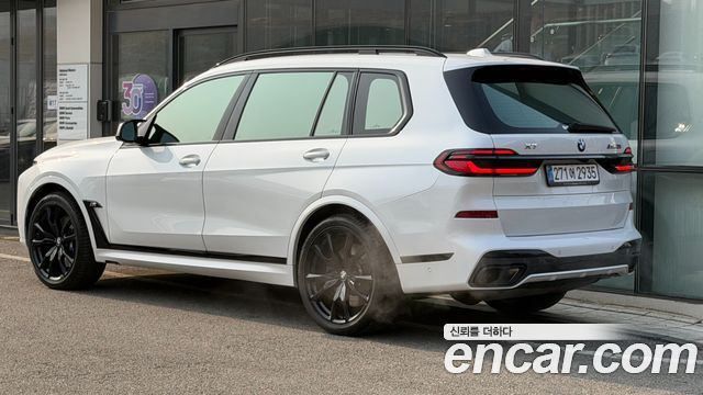 BMW X7 2024 — photo 2