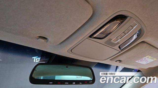 Kia K7 2021 — photo 18