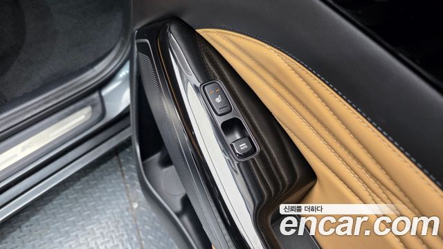 Kia K7 2021 — photo 19