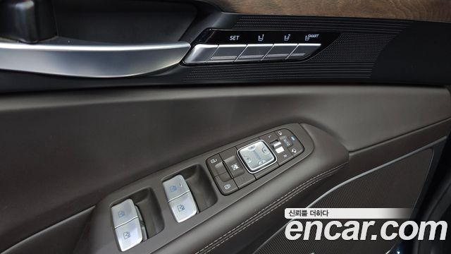 Genesis G90 2021 — photo 12