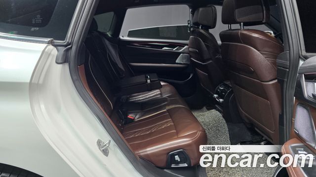 BMW Gran Turismo 2022 — photo 12