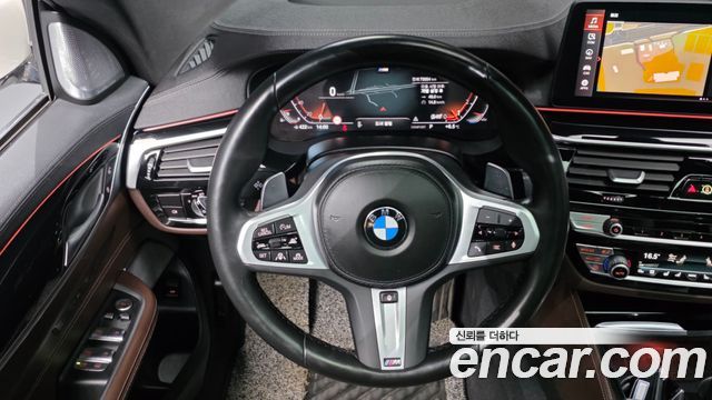 BMW Gran Turismo 2022 — photo 13