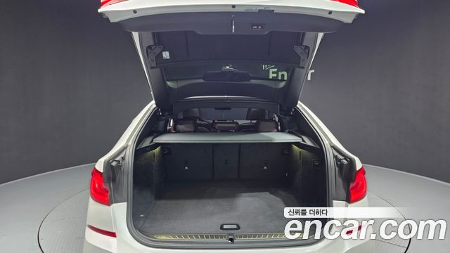 BMW Gran Turismo 2022 — photo 20