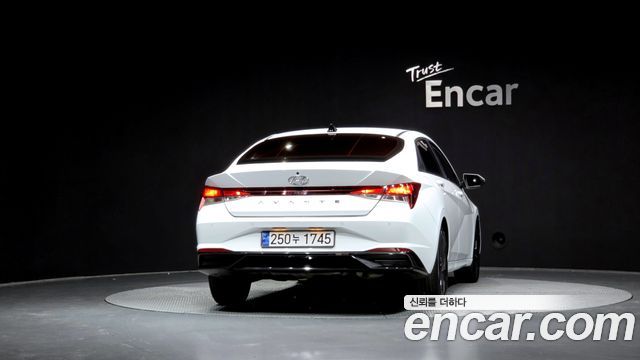Hyundai AVANTE 2023 — photo 4