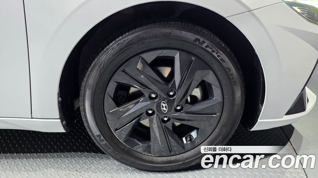 Hyundai AVANTE 2023 — photo 5