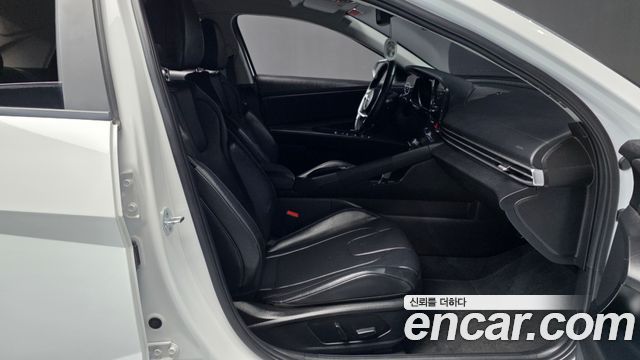 Hyundai AVANTE 2023 — photo 11