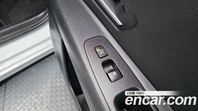 Hyundai AVANTE 2023 — photo 19