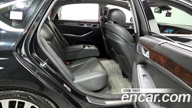 Hyundai Genesis 2016 — photo 12