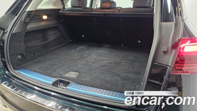 Mercedes-Benz GLE-Class 2025 — photo 11