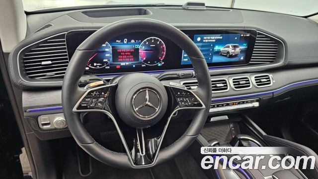 Mercedes-Benz GLE-Class 2025 — photo 13