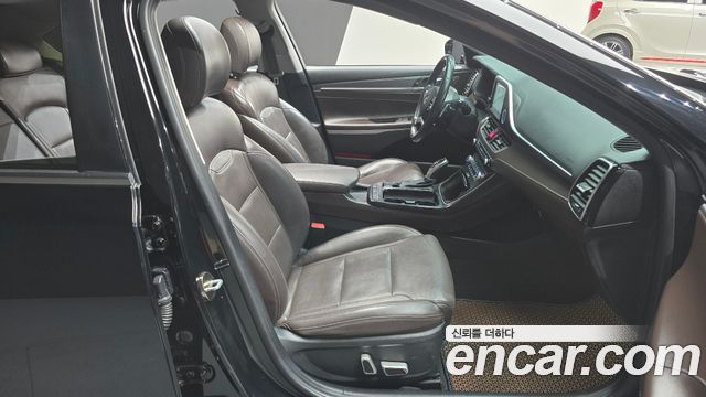 Hyundai Grandeur 2017 — photo 10