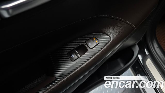 Hyundai Grandeur 2017 — photo 18