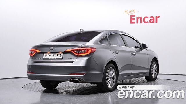 Hyundai Sonata 2017 — photo 2